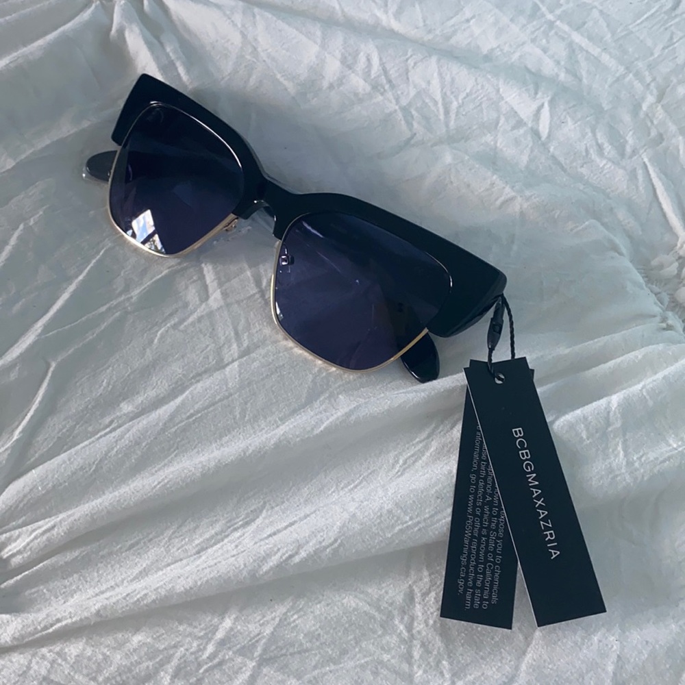 BCBG women’s sunglasses